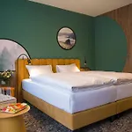 Santa Christina Hotel *