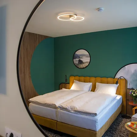 Santa Christina Otel *