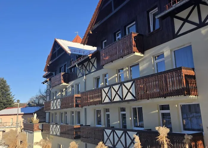 Hotel Santa Christina *